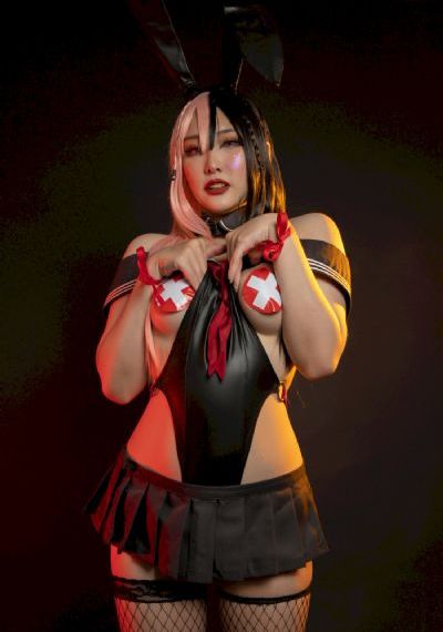 欧美胸最大_无删减在线播放