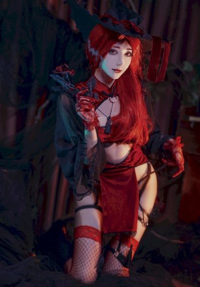 欧美性感翘臀美女_超清神马在线观看