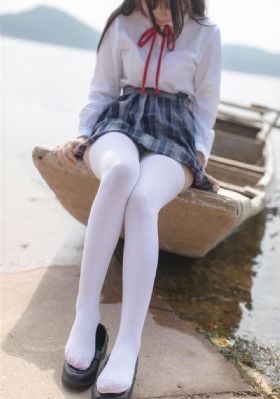 日本清纯短发av女星_720高清免费观看