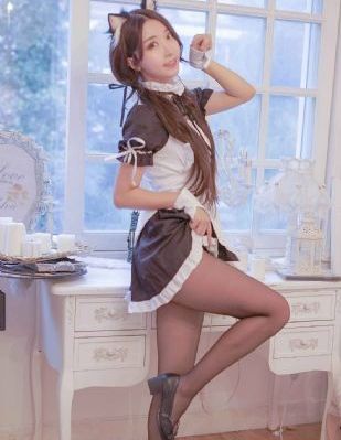 2019欧美爆款吊带连衣裙_高清高清在线